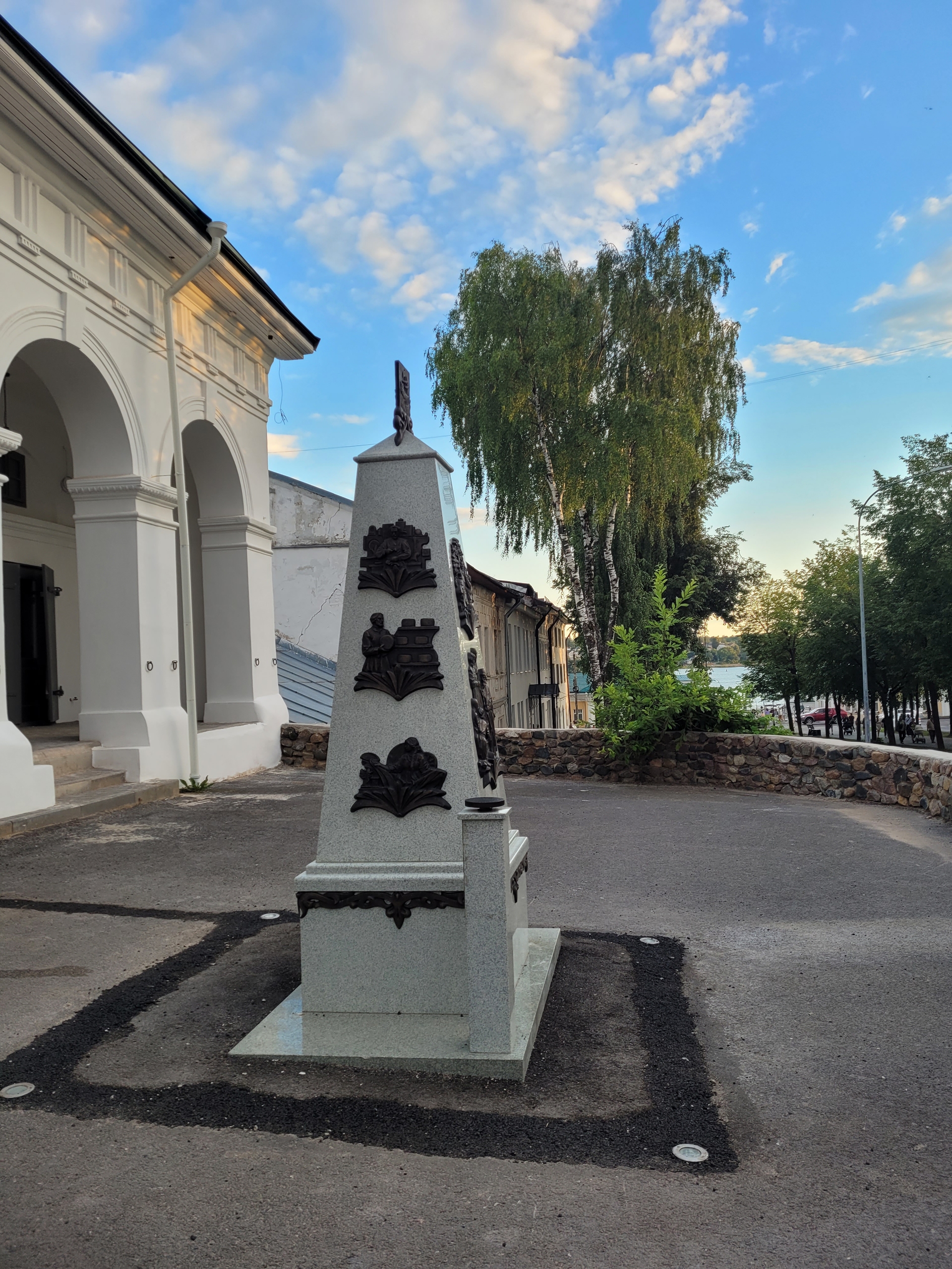 Интерактивная стела в Костроме