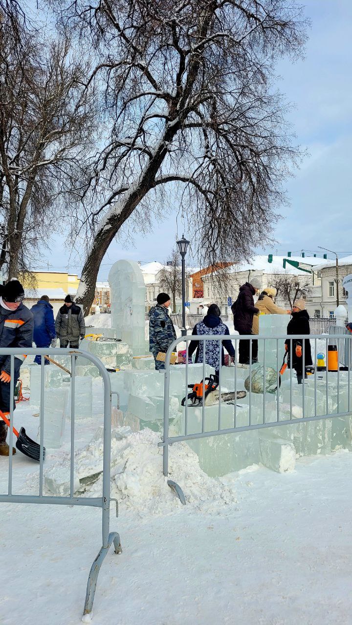 Фестиваль-конкурс снежно-ледовых скульптур «Кострома — зимняя сказка»